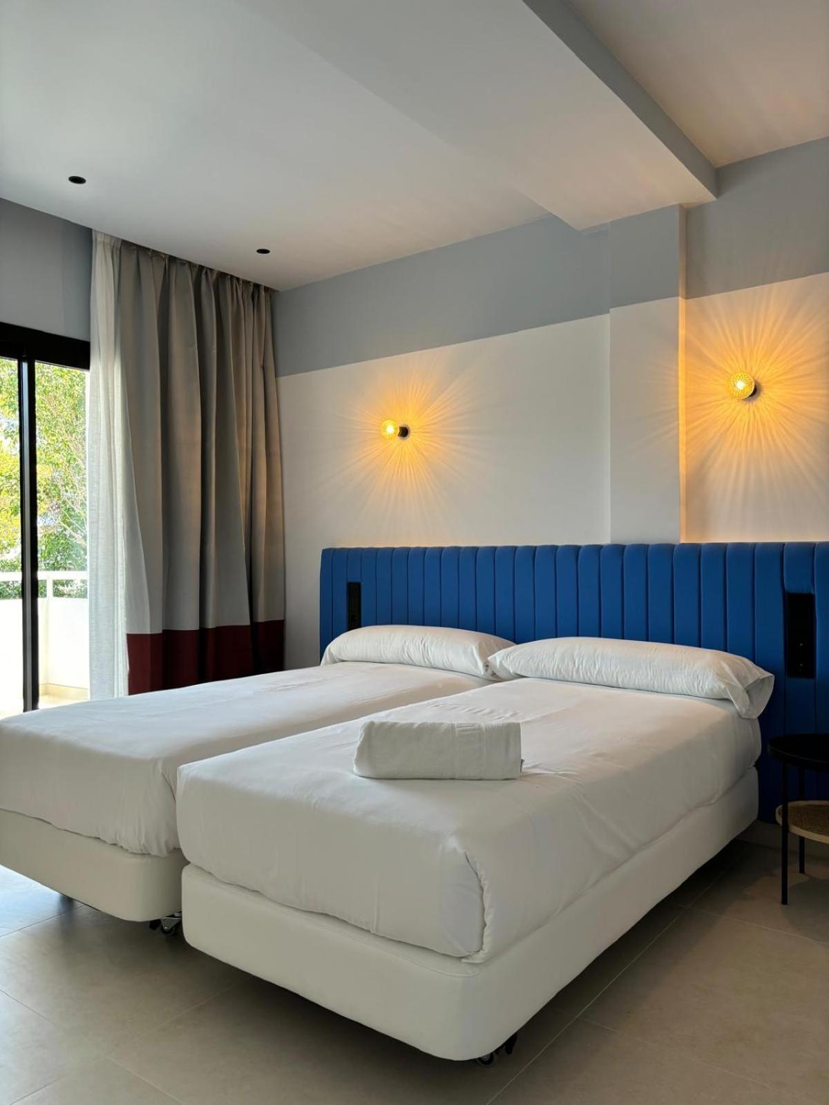 Es Cana Apartamentos Sofia מראה חיצוני תמונה