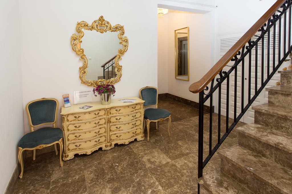 Es Cana Apartamentos Sofia מראה חיצוני תמונה