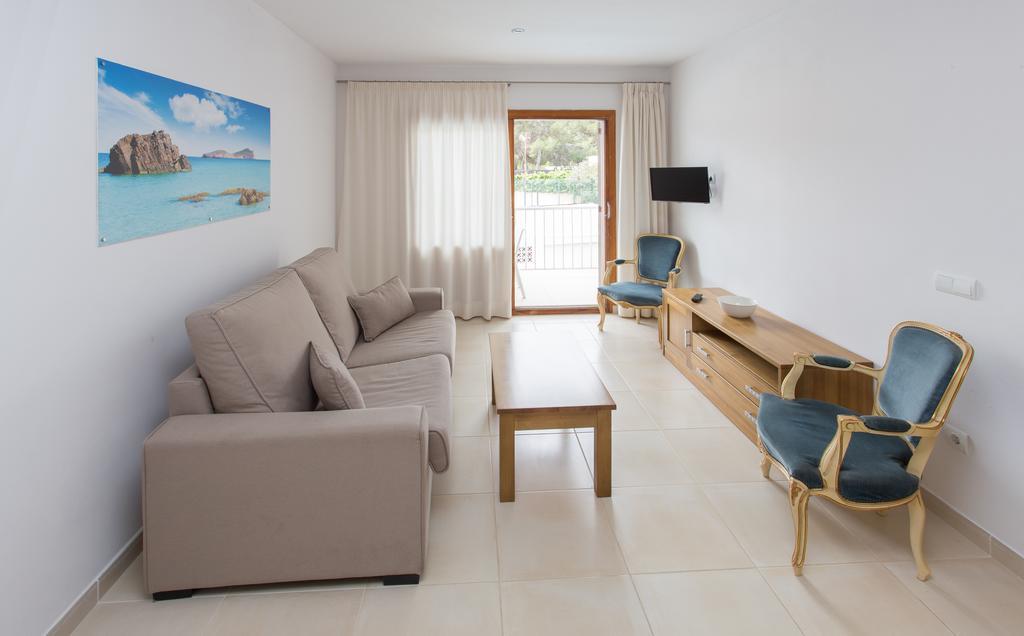 Es Cana Apartamentos Sofia מראה חיצוני תמונה