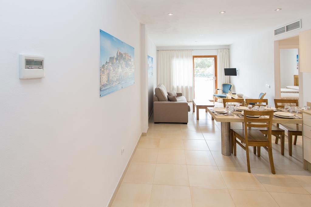 Es Cana Apartamentos Sofia מראה חיצוני תמונה