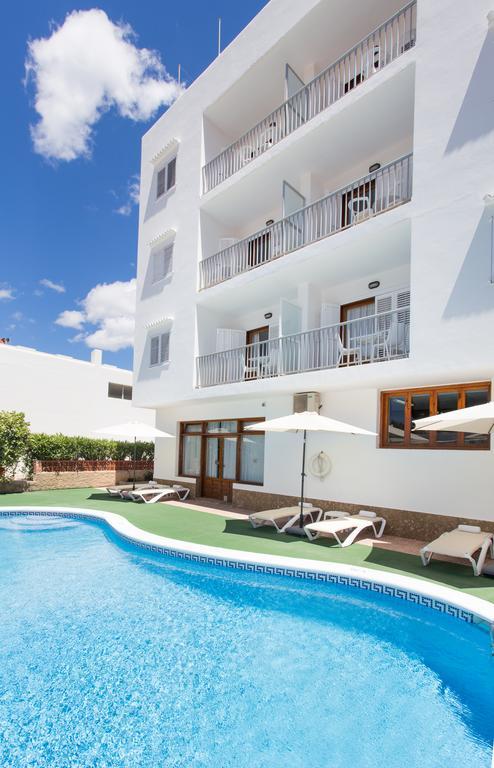 Es Cana Apartamentos Sofia מראה חיצוני תמונה